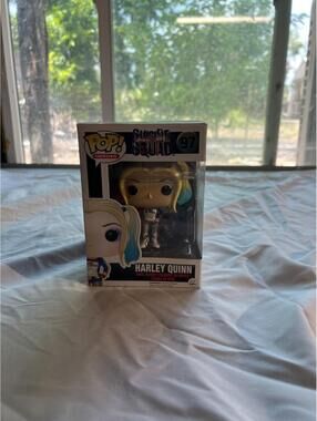 Funko Pop Harley Quinn 97 Suicide Squad DC Heroes Vinyl Figure Movie Original